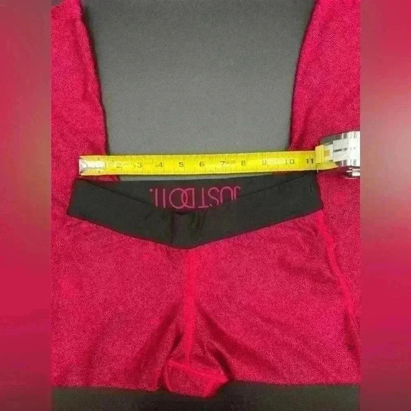 Nike Go, Size S
Women's Firm-Support High-Waisted Capri Leggings with Pockets - Picture 10 of 10